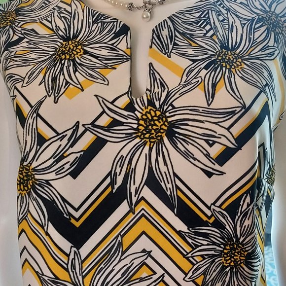 Black White & Yellow knit Dress by ILE New York: size 8 - Picture 2 of 11